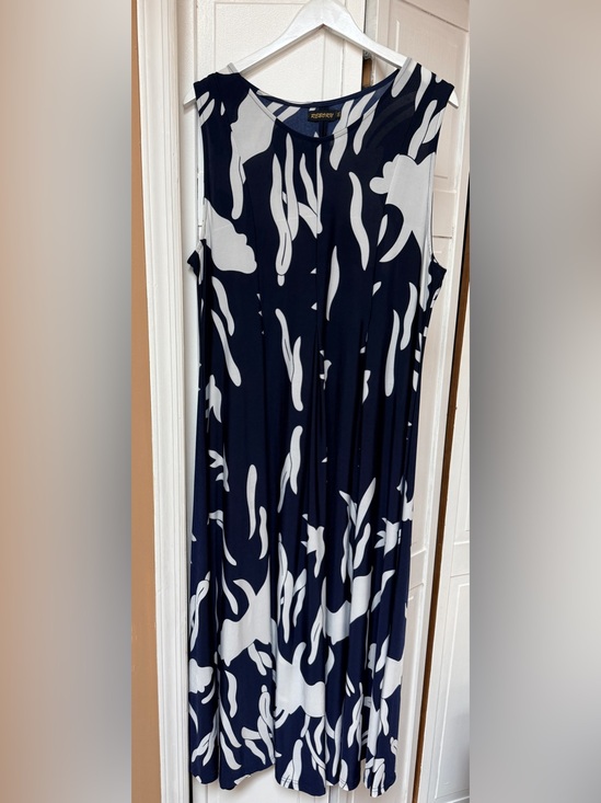 Reborn Dresses & Skirts - Reborn Navy and White Sleeveless Printed Maxi Dress